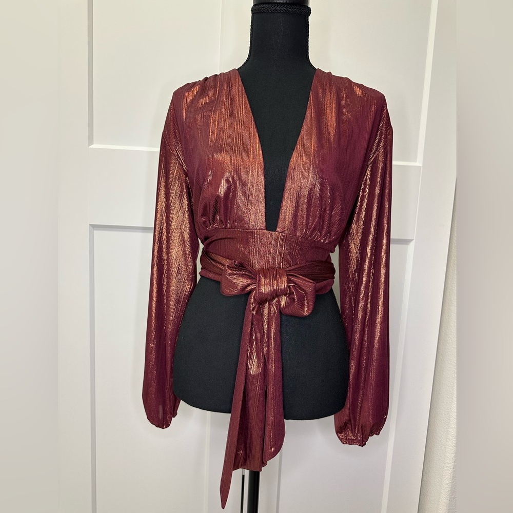 NWT WAYF Metallic Top, Copper, Size Medium